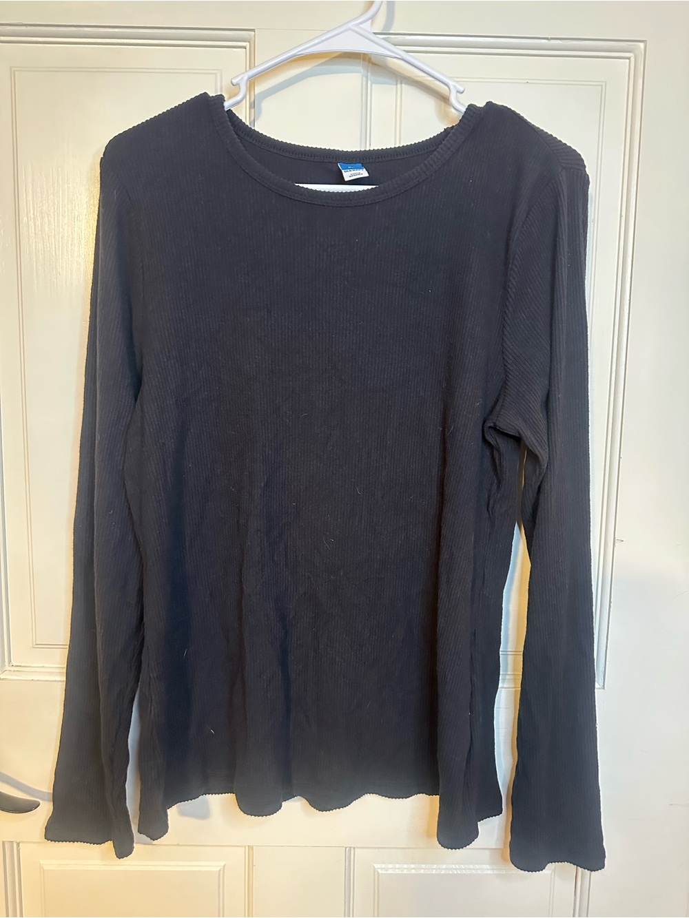 Old Navy Black Ribbed Long-Sleeve Crew Top